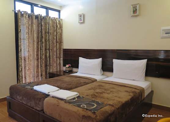 Rovic's Tourist Hotel 1