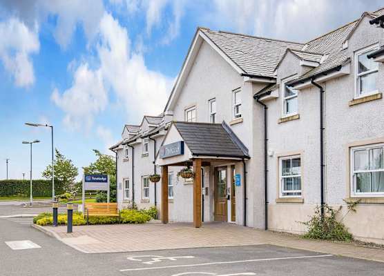 Travelodge Perth A9 1
