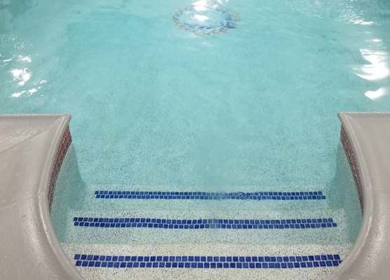 Days Inn & Suites by Wyndham Webster NASA-ClearLake-Houston 1