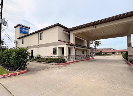 Americas Best Value Inn Houston Veterans Memorial 1