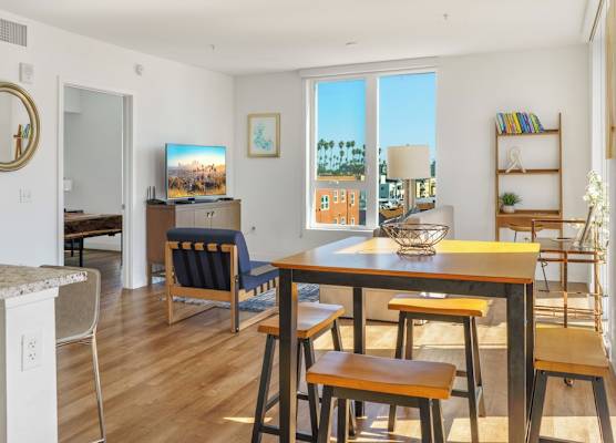 Dream Escape with great rooftop views 1