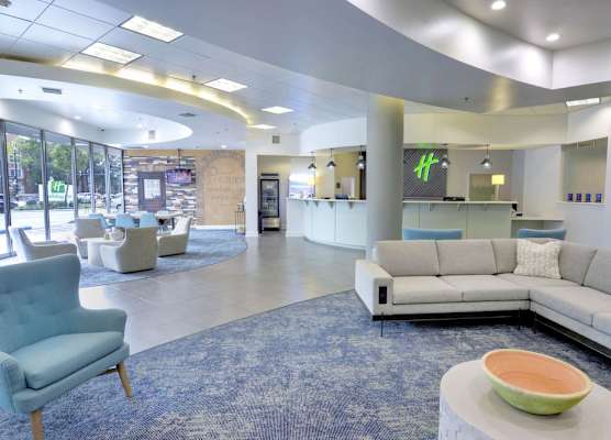 Holiday Inn GAINESVILLE-UNIVERSITY CTR by IHG 1