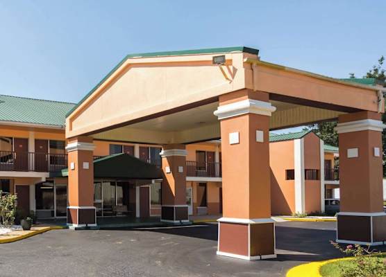 Econo Lodge Decatur South 1