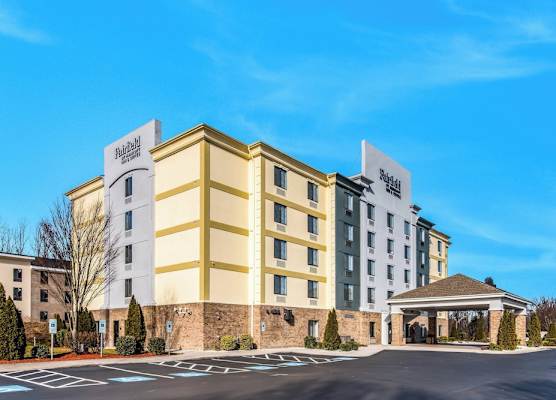 Fairfield by Marriott Inn & Suites Greensboro Coliseum Area 1
