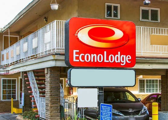 Econo Lodge Sacramento Convention Center 1