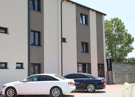 Kalpazo Hotel Tommy Durres 1