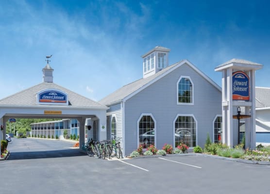 Howard Johnson by Wyndham Mystic 1