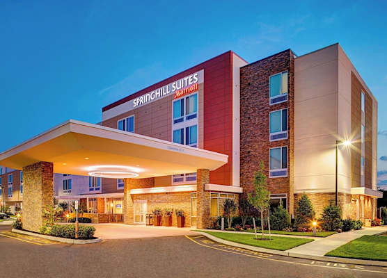 SpringHill Suites by Marriott Carle Place Garden City 1