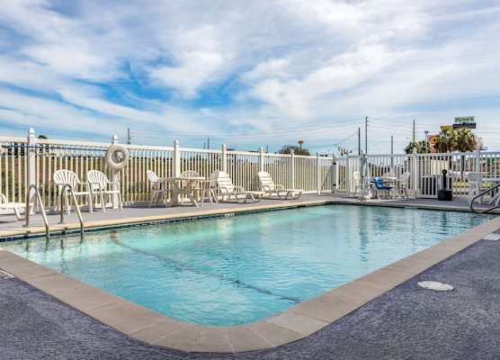Sleep Inn & Suites Brunswick North 1