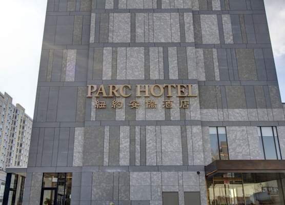 The Parc Hotel 1