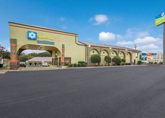SureStay Hotel by Best Western Mt Pleasant 1