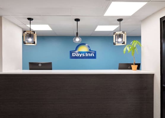 Days Inn by Wyndham Clarksville North EXIT 4 1