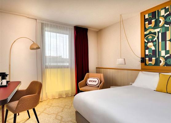 Mercure Vichy 1