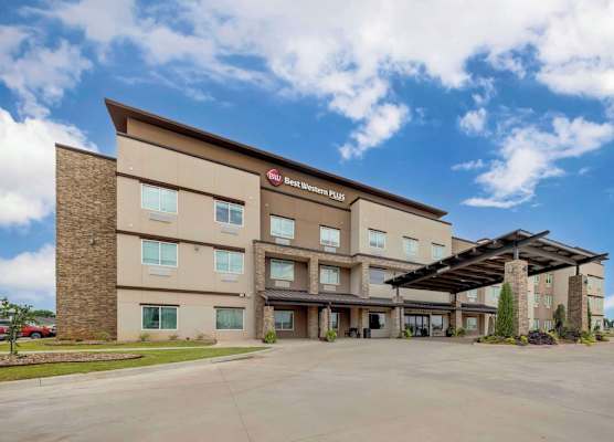Best Western Plus Chickasha Inn 1