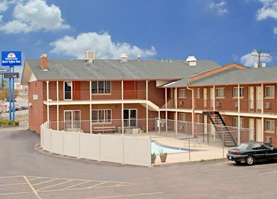 Americas Best Value Inn Greeley 1
