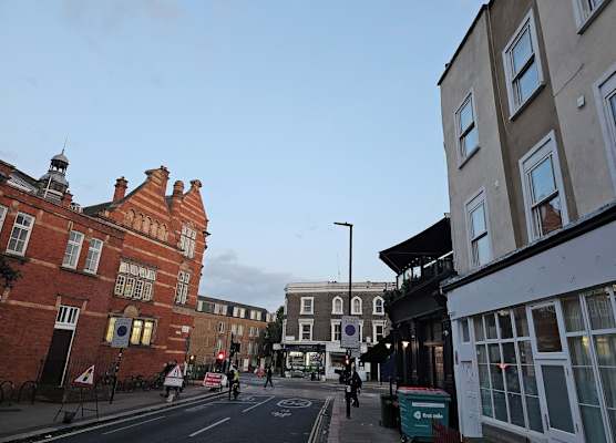 Kentish Town Comfort 1