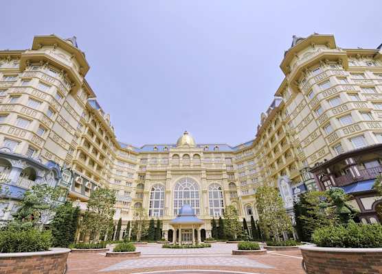 Tokyo Disneyland Hotel 1