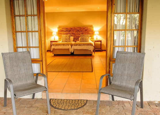 Safari Club Guest Lodge OR Tambo International Airport 1