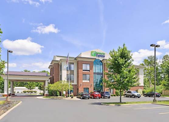 Holiday Inn Express & Suites YOUNGSTOWN (N. LIMA/BOARDMAN) by IHG 1