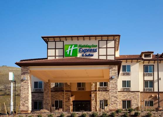 Holiday Inn Express & Suites FRAZIER PARK by IHG 1