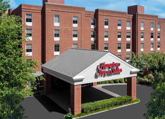 Hampton Inn & Suites Charlottesville-At The University 1