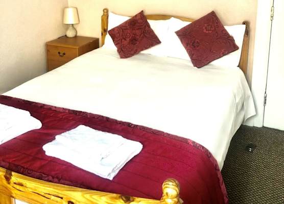 Dalry Guesthouse 1