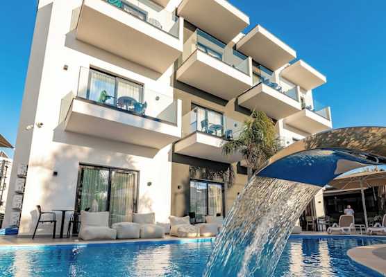 Absolute Hotel Ksamil 1