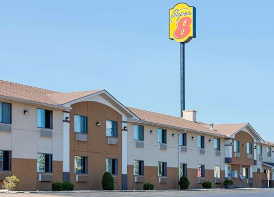 Super 8 by Wyndham Ripley 1