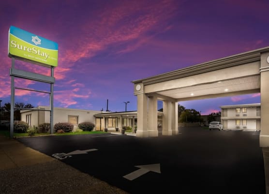 SureStay Hotel by Best Western Columbus Downtown 1