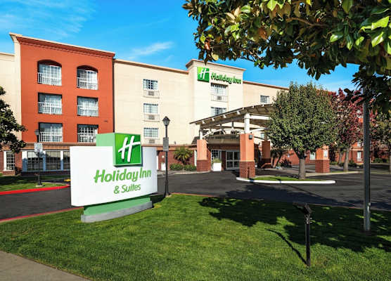 Holiday Inn & Suites SAN MATEO-SAN FRANCISCO SFO by IHG 1