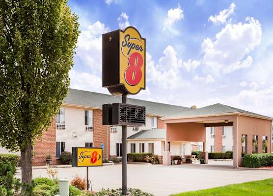 Super 8 by Wyndham Pekin/Peoria Area 1