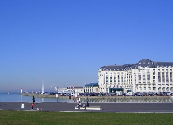 SOWELL RESIDENCES Le Port 1