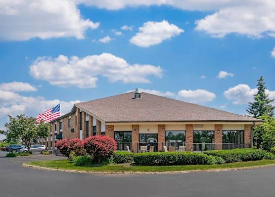 Quality Inn Grand Rapids South-Byron Center 1