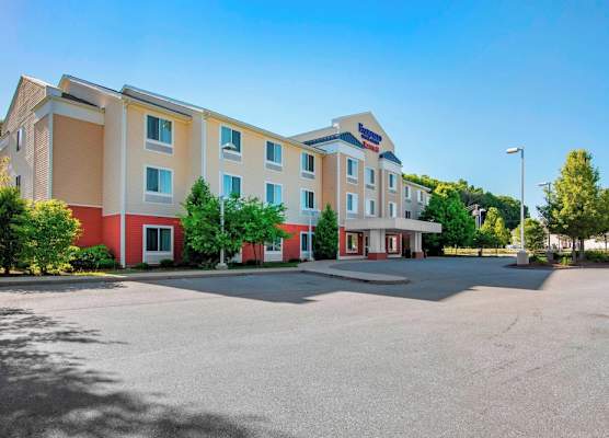 Fairfield Inn & Suites Hooksett 1