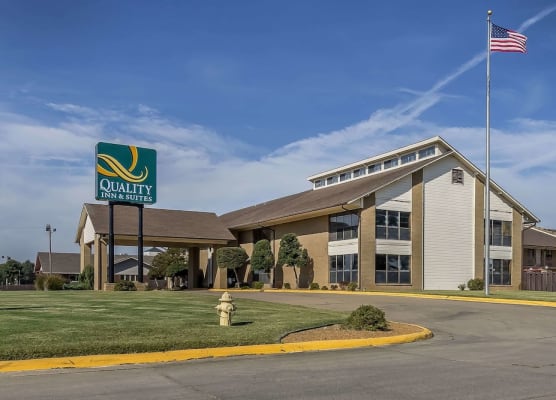 Quality Inn & Suites Stuttgart North 1