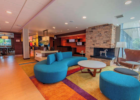 Fairfield Inn & Suites by Marriott Atlanta Woodstock 1