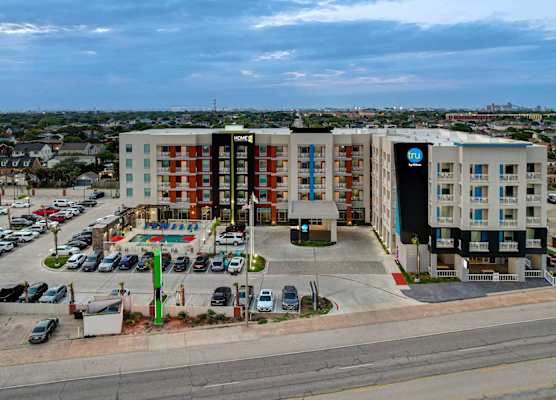 Tru By Hilton Galveston, Tx 1