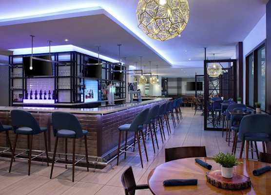 Toronto Airport Marriott Hotel 1