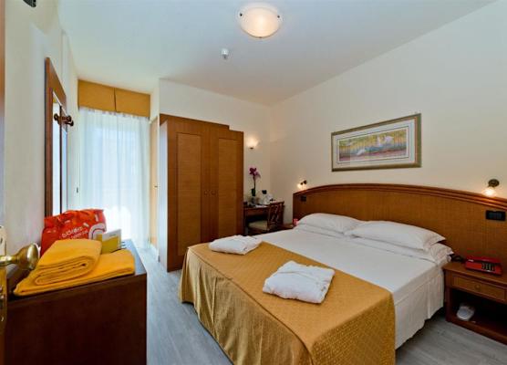 Hotel Ambassador 1