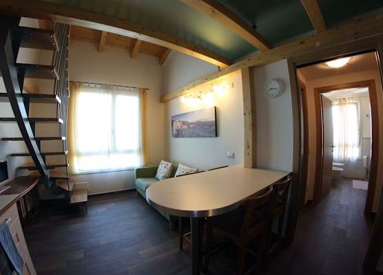 Bombyx Inn 1