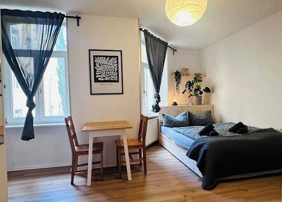 Apartmenthaus am Dom - Zentrum & Ruhige Lage, Perfekt für Business Trip, Auch für Familie, Viel Platz mit Küche 1