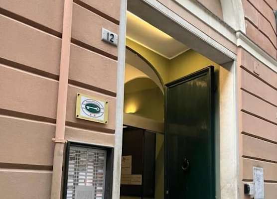 Genova Gold Rooms 1