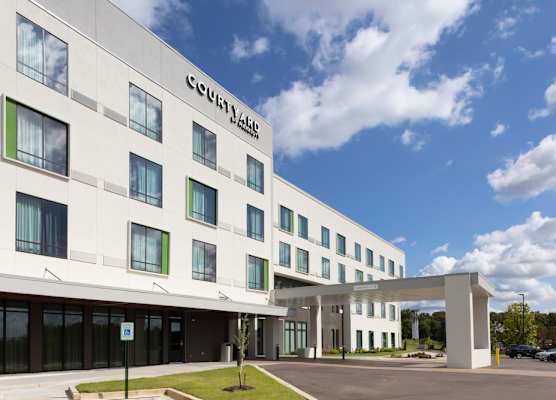 Courtyard by Marriott Memphis East Galleria 1