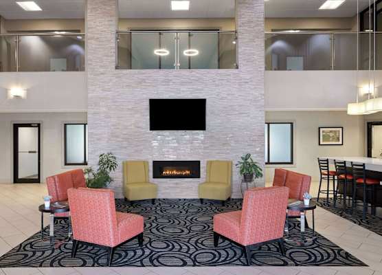La Quinta by Wyndham Kokomo 1