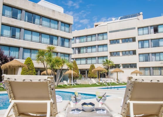 Atenea Park Suites & Apartments 1
