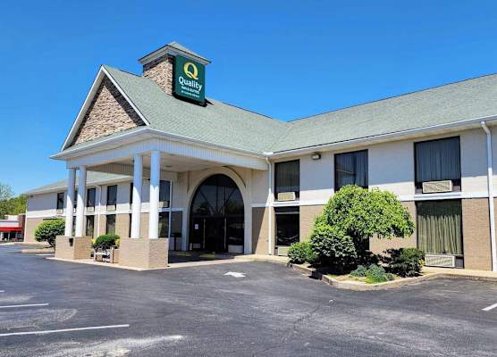 Quality Inn & Suites Somerset Downtown 1