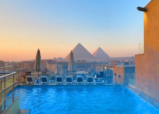 New Pyramid Front Hotel 1