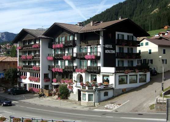 GH Hotel Monzoni 1