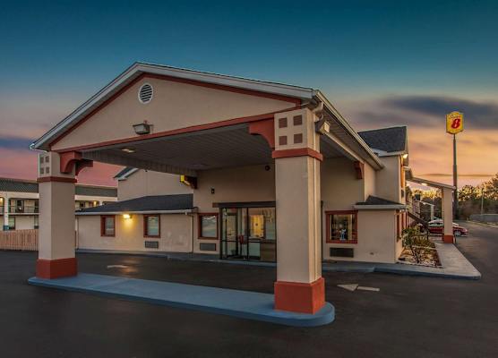 Super 8 by Wyndham Florence 1