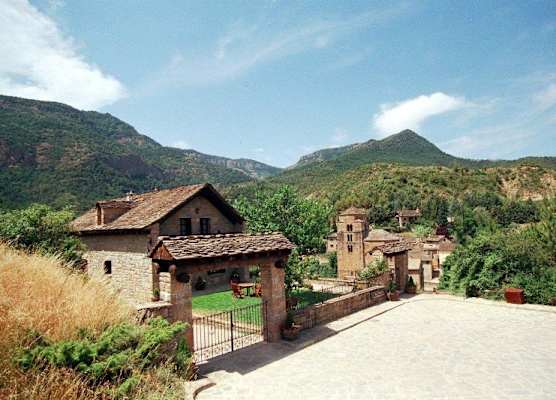 Hotel Rural El Mirador de los Pirineos 1